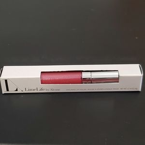 Wedding Cake enduring lip color. Limelife